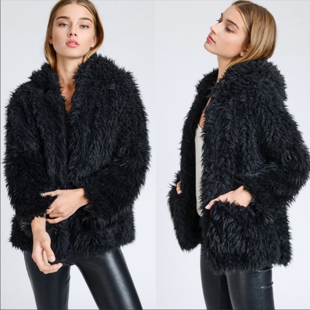 🖤🖤Fuzzy Hoodie🖤🖤